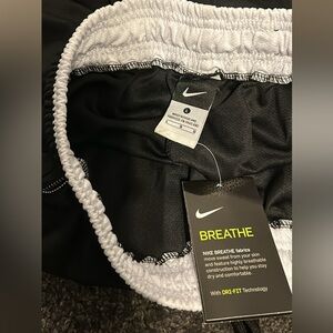 Nike Basketball Shorts: Black | Mens Size Large